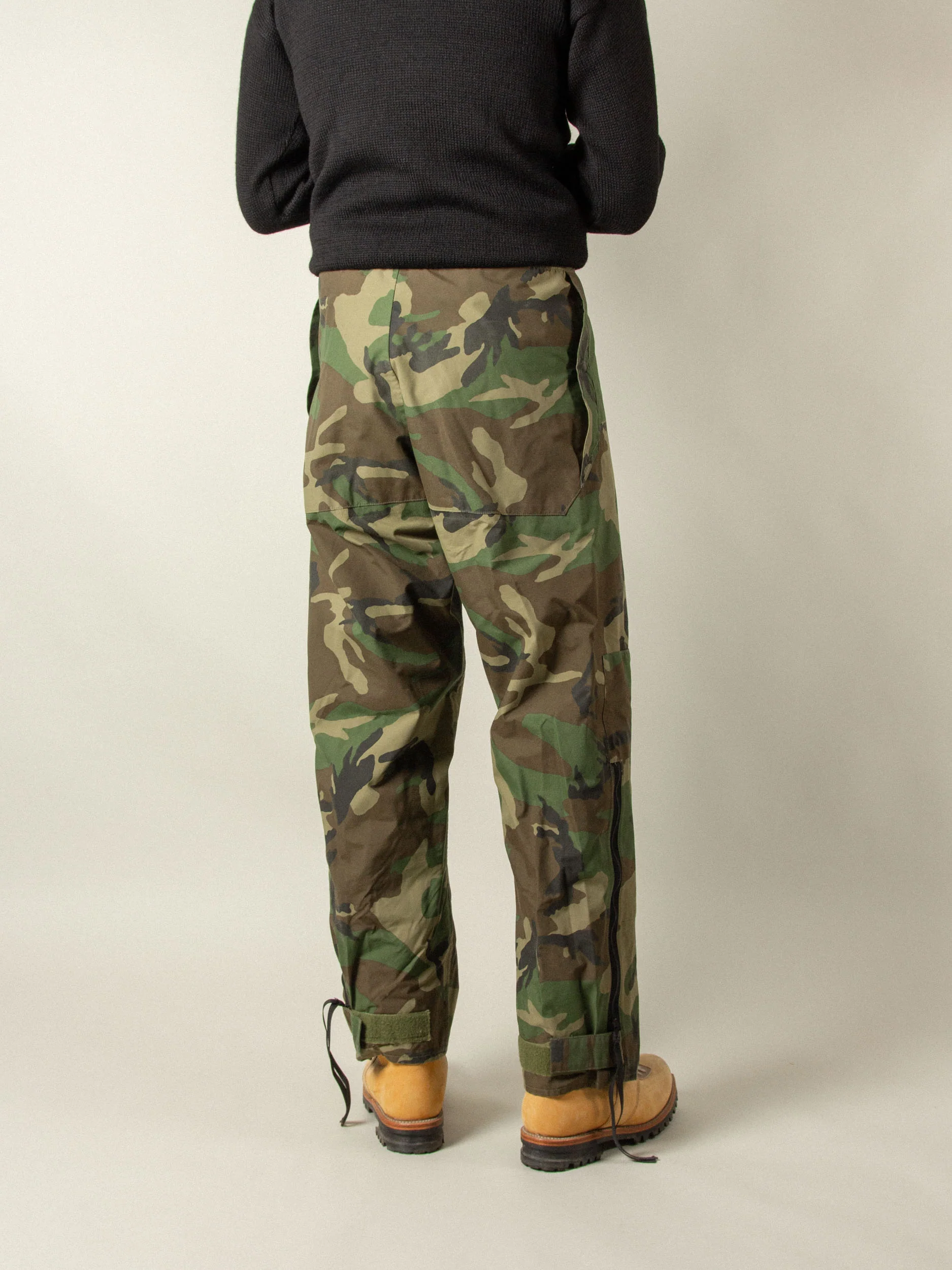 Vtg 1990s US Army Woodland Ski Pants - Made in USA - Image 6