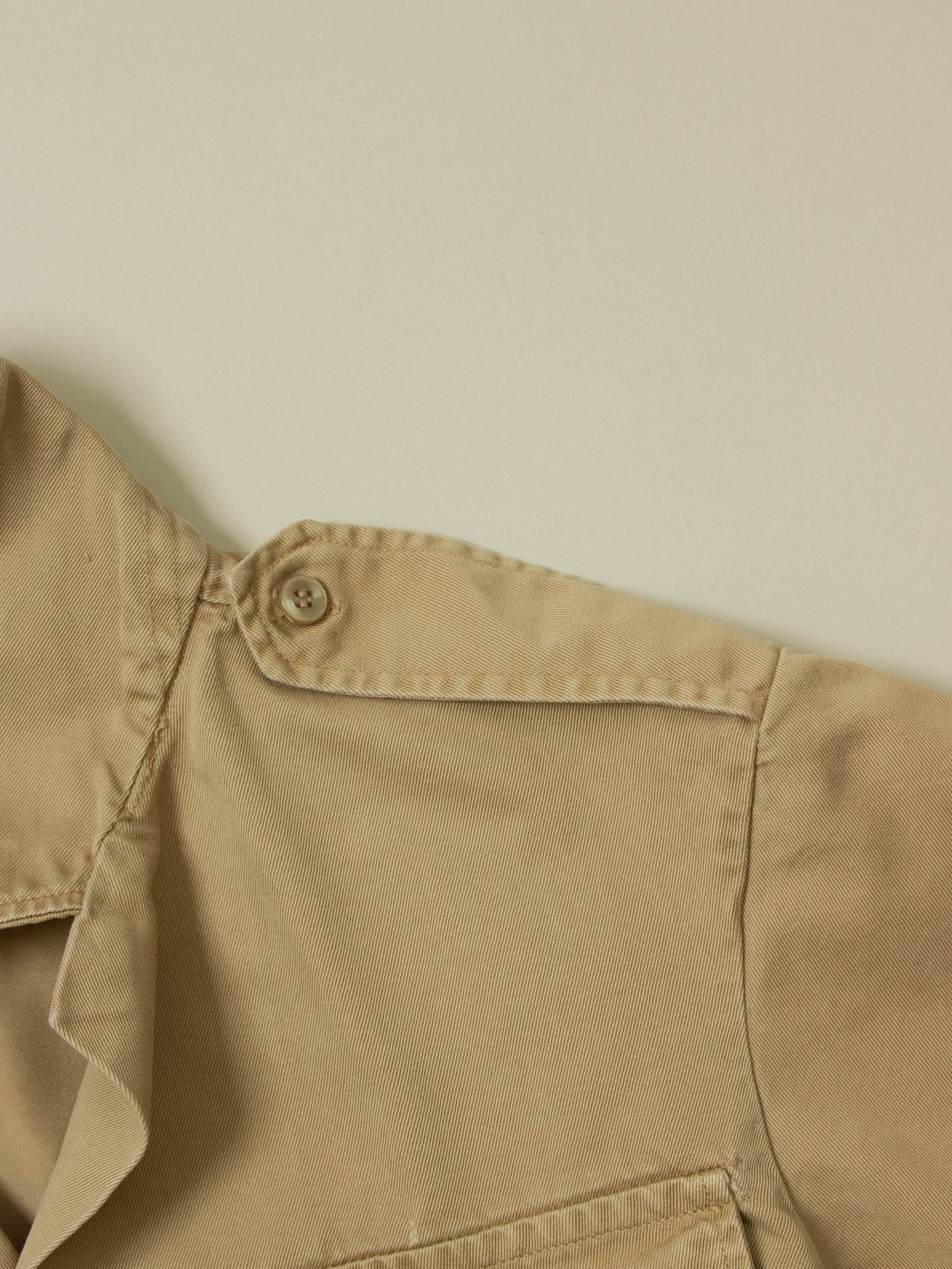 Vtg 1960s US Army Short Sleeve Officer Shirt (S) - Image 3