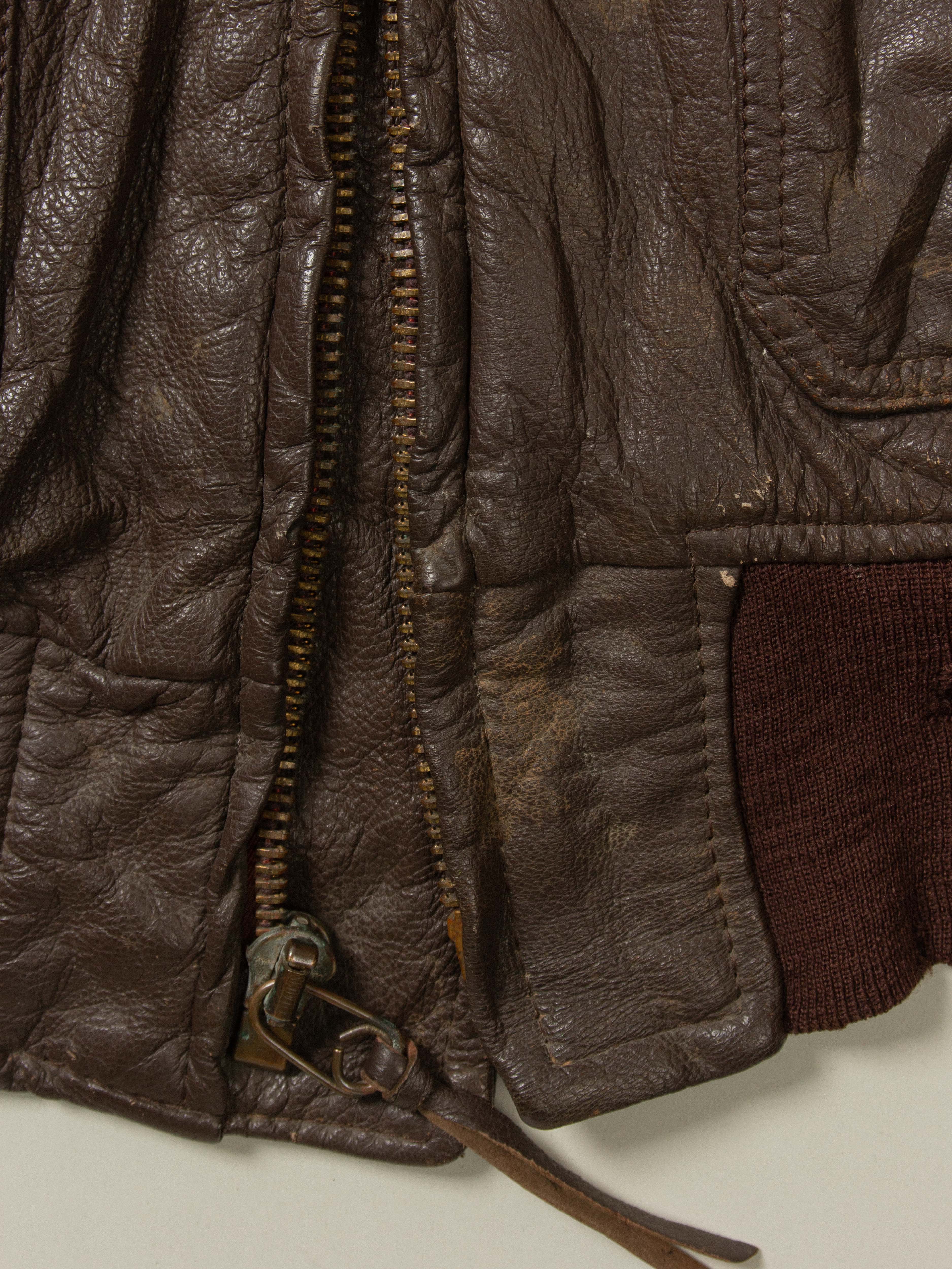 Vtg 1969 Dated US Navy G-1 Leather Jacket (S) - Image 4