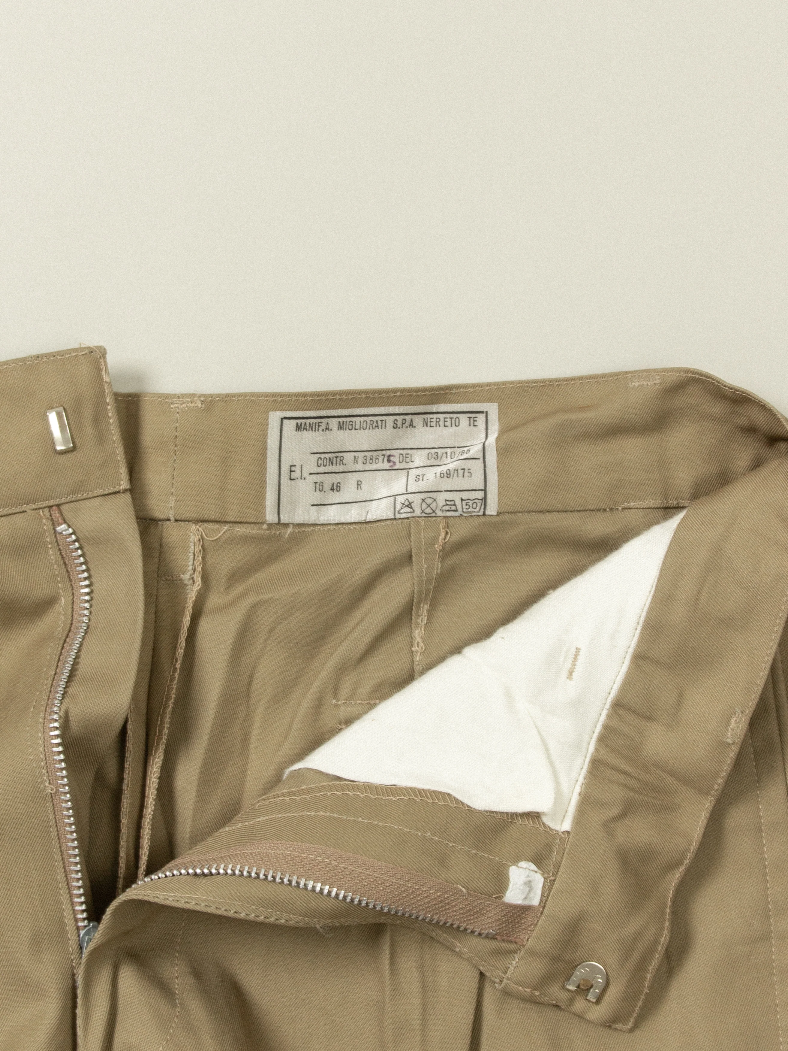 Vtg 1980s Italian Army Shorts - Image 3