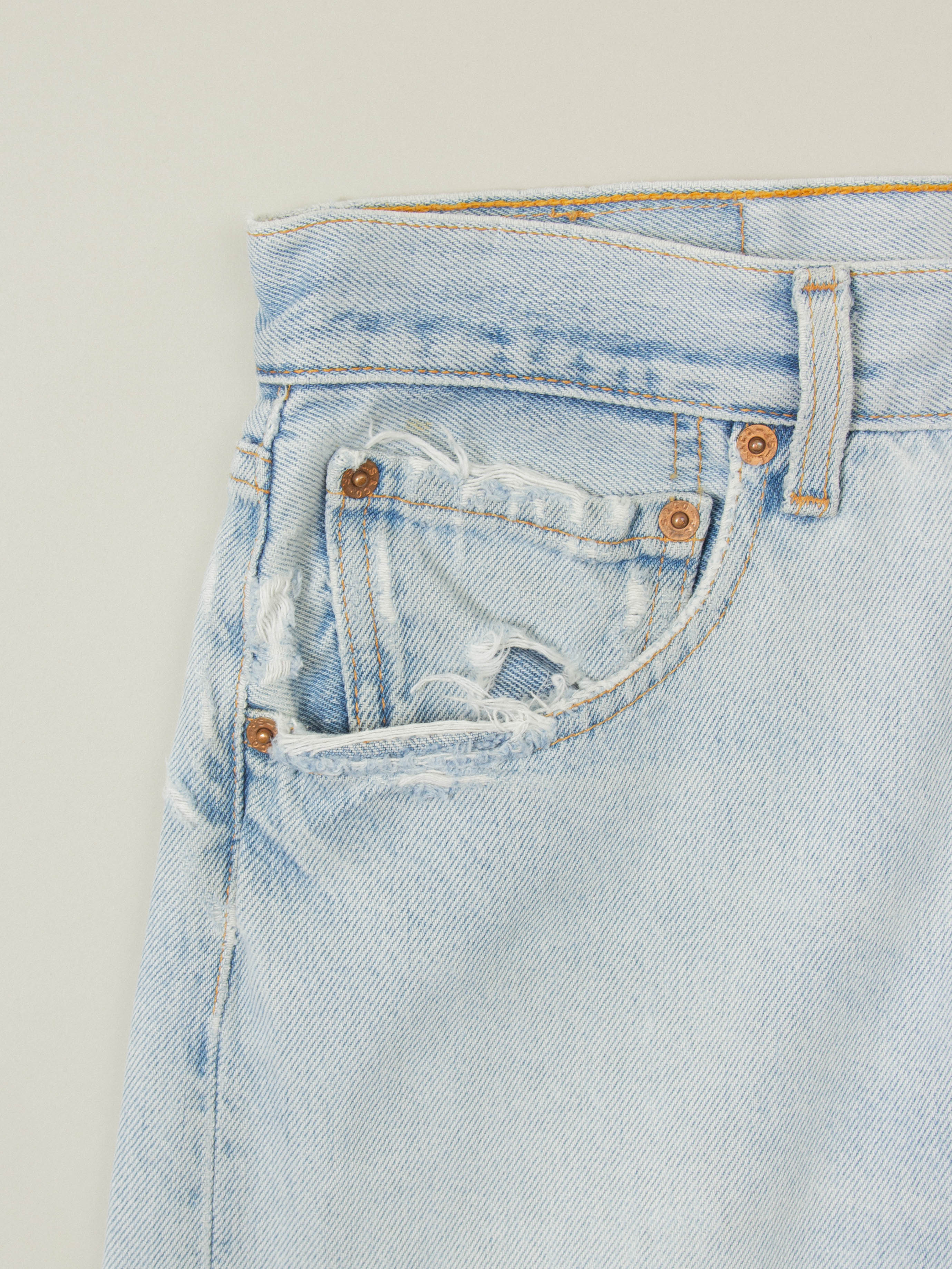 Vtg 1990s Levi's 501 Jeans (32x30) - Image 5