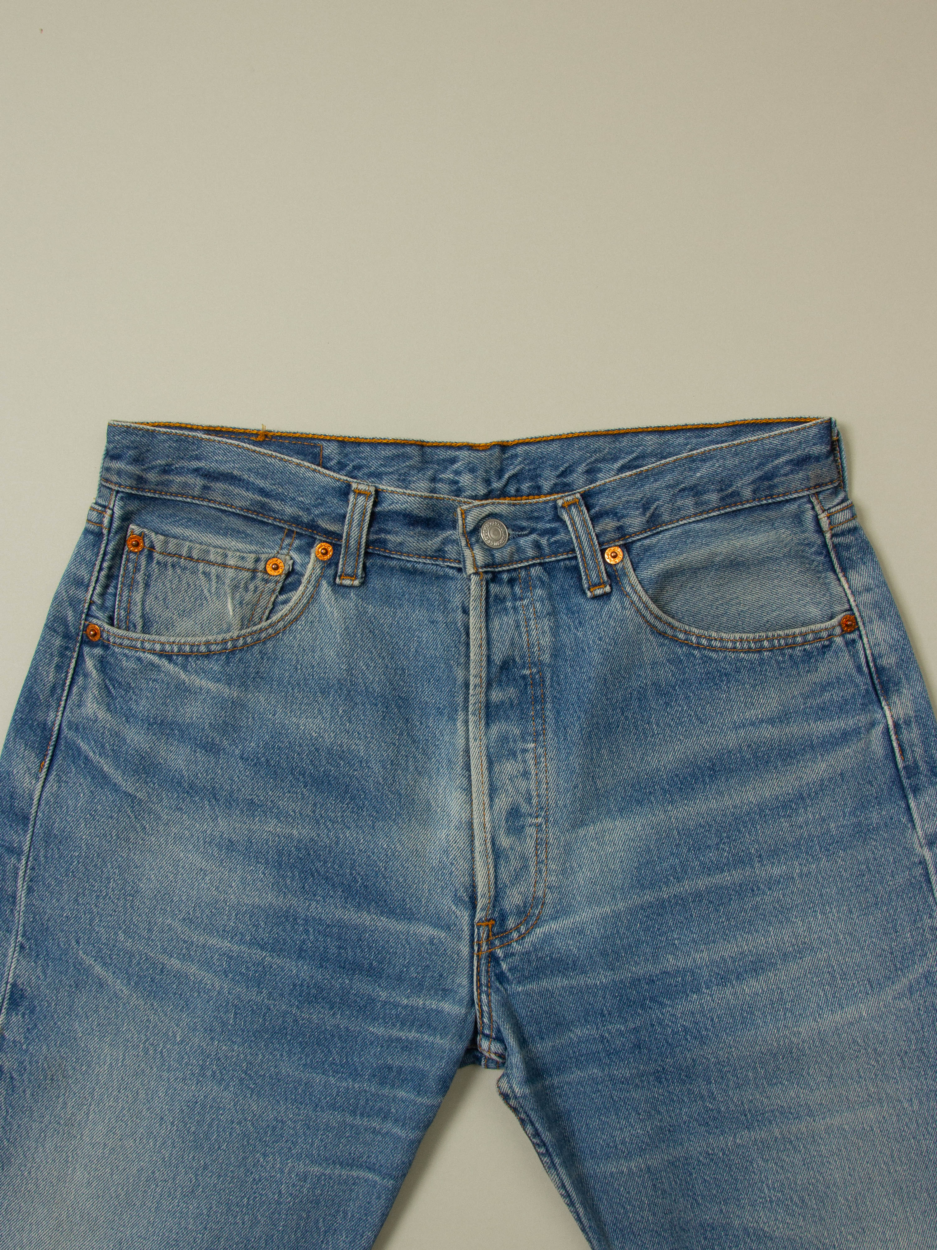 Vtg 1990s Levi's 501 Jeans - Made in Spain (32x31) - Image 2