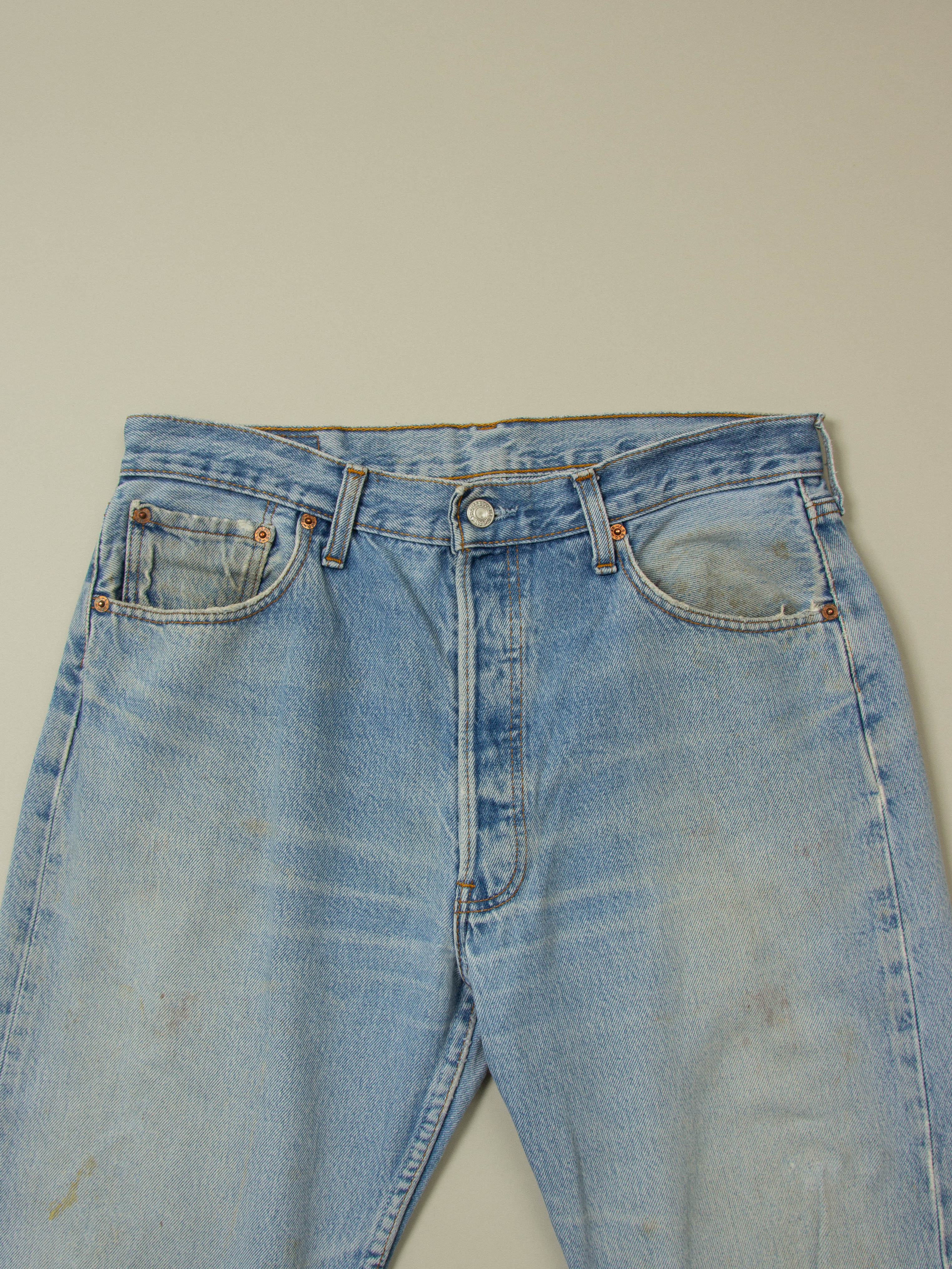 Vtg 1990s Levi's 501 Jeans - Made in UK (34x34) - Image 4
