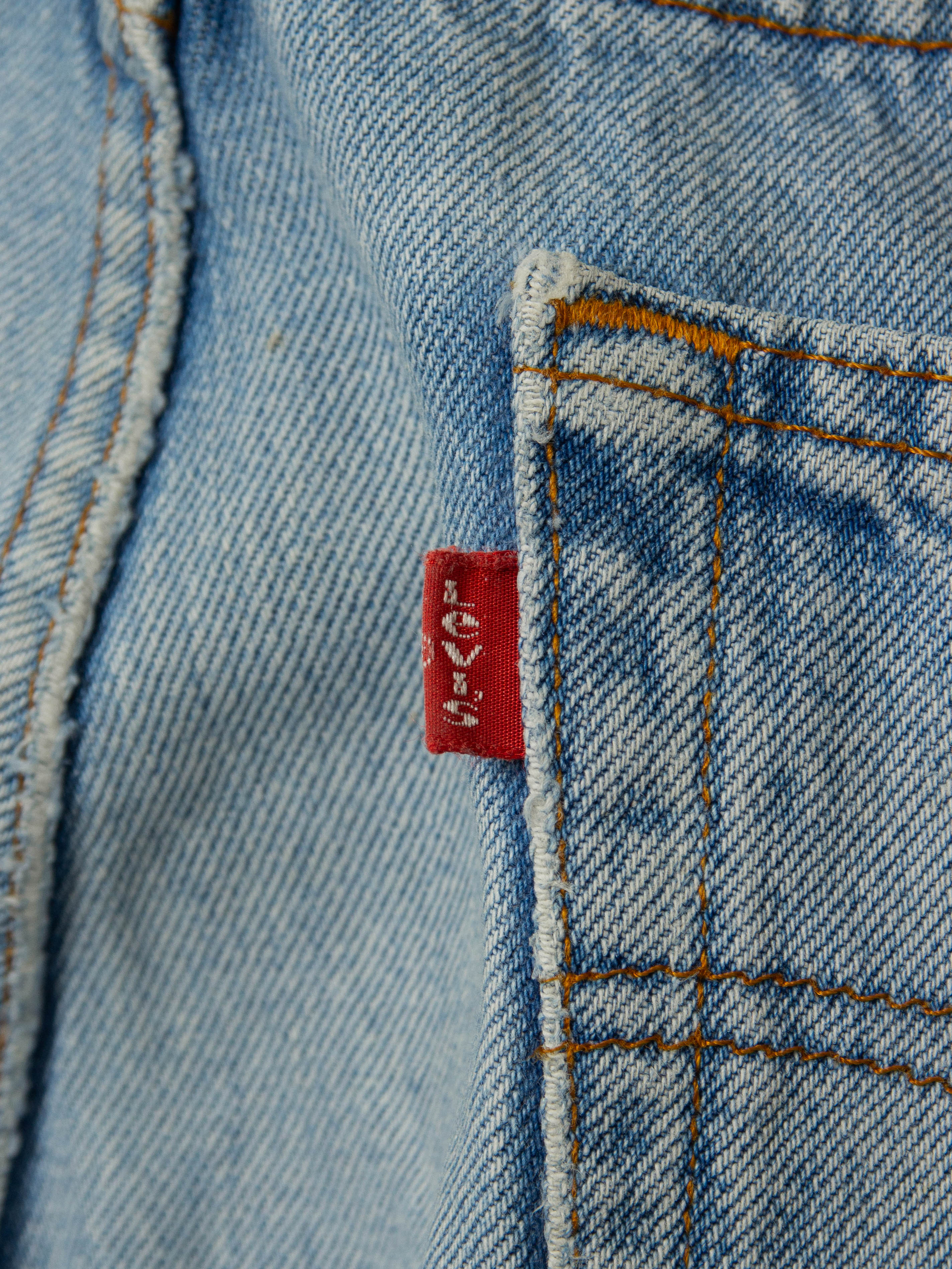 Vtg 1990s Levi's 501 Jeans - Made in UK (34x34) - Image 5