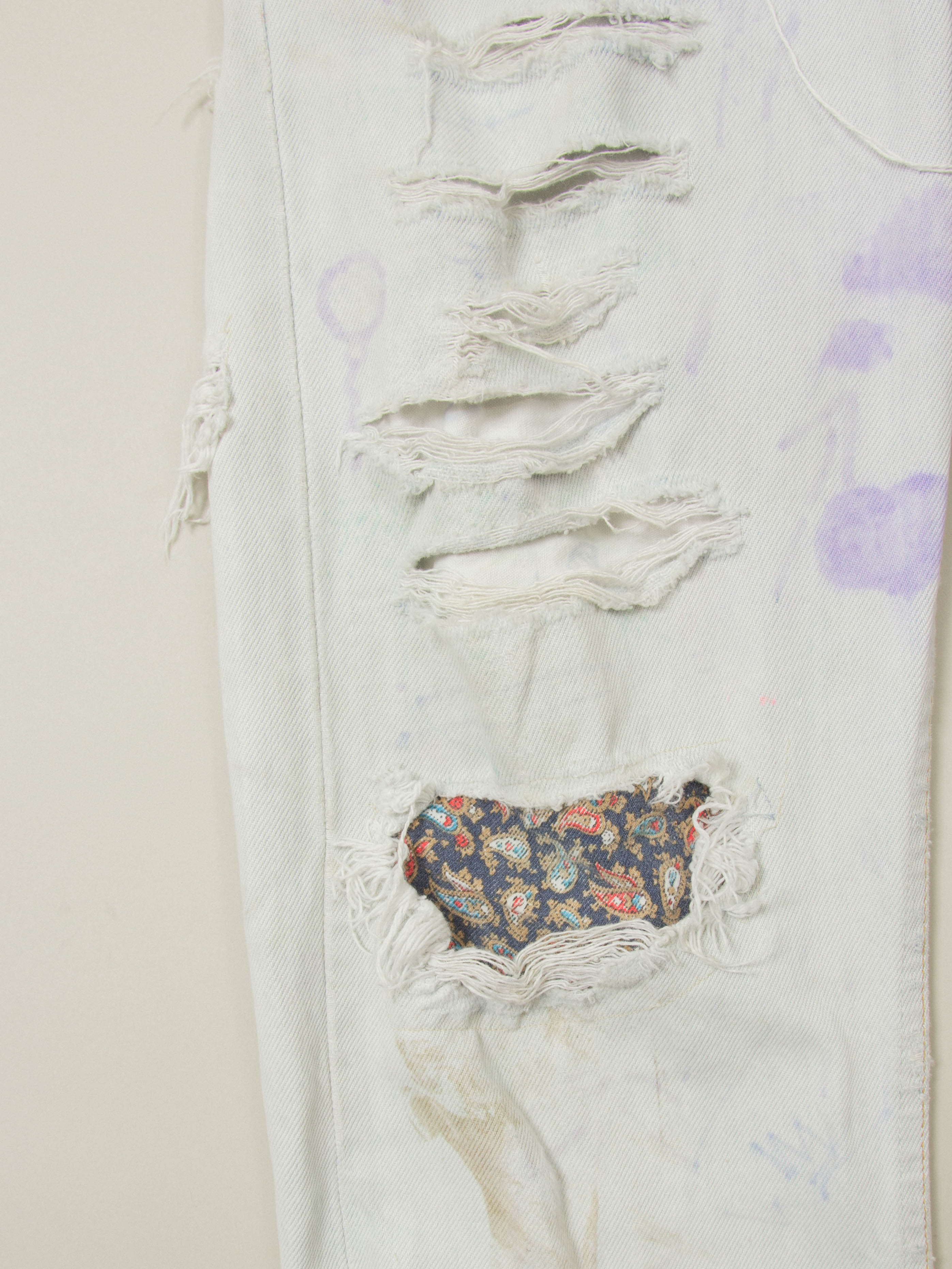 Vtg Customized Levi's 501 Jeans - Made in France (28x26) - Image 7