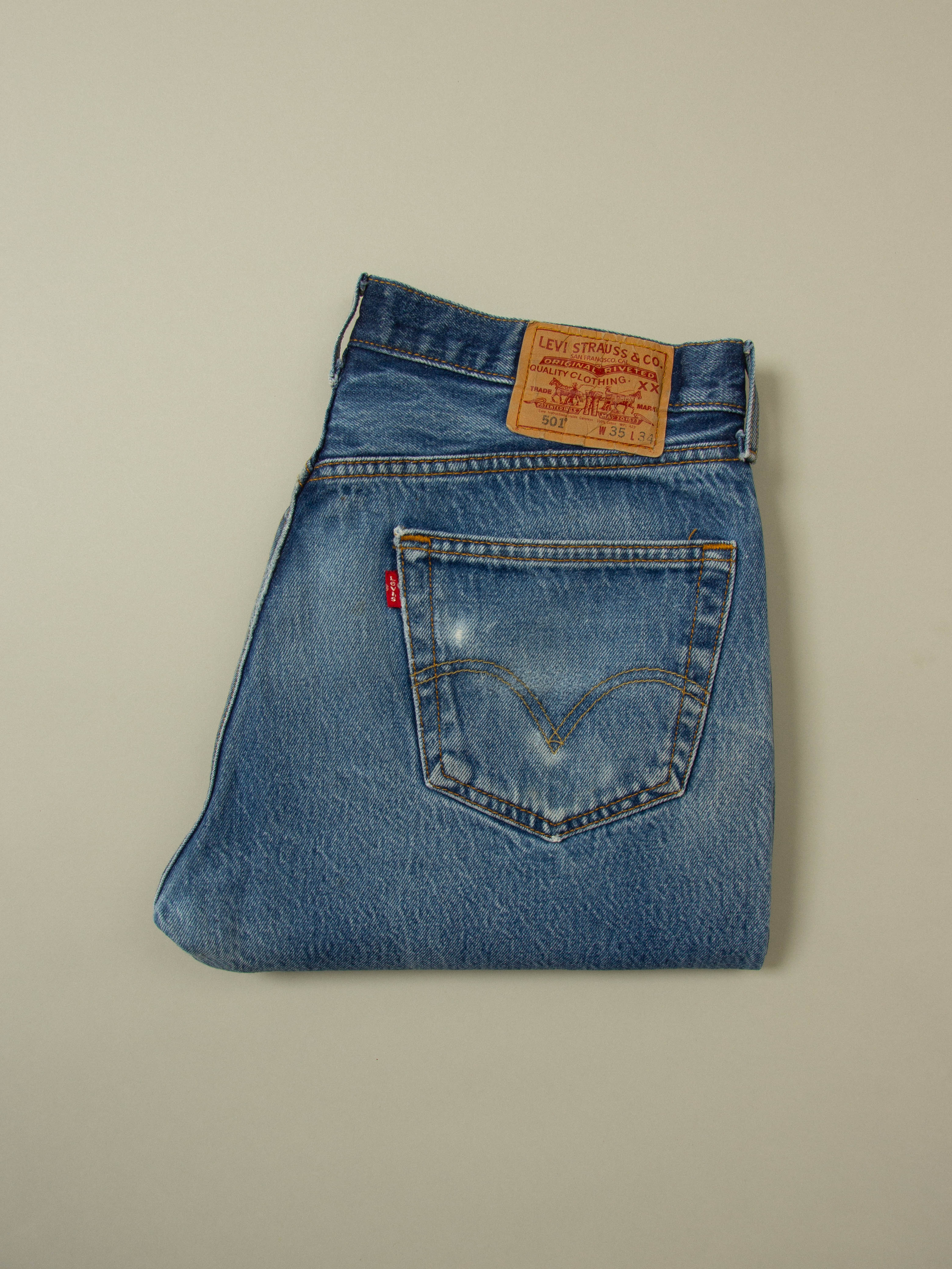 Vtg Levi's 501 Jeans (34x31) - Image 6