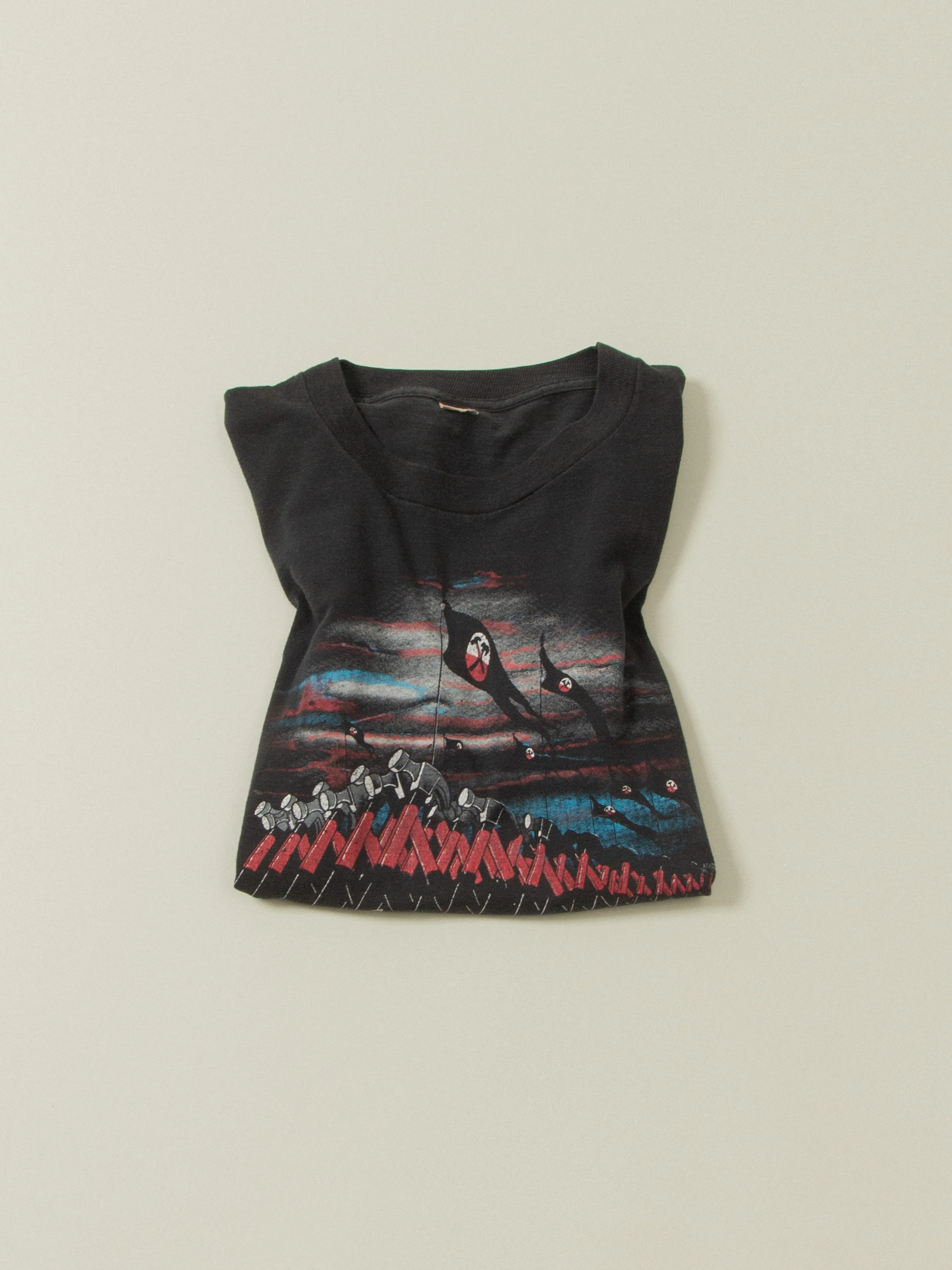 Vtg Rare 1980s Pink Floyd 'The Wall' Single Stitch Tee (S/M) - Image 5